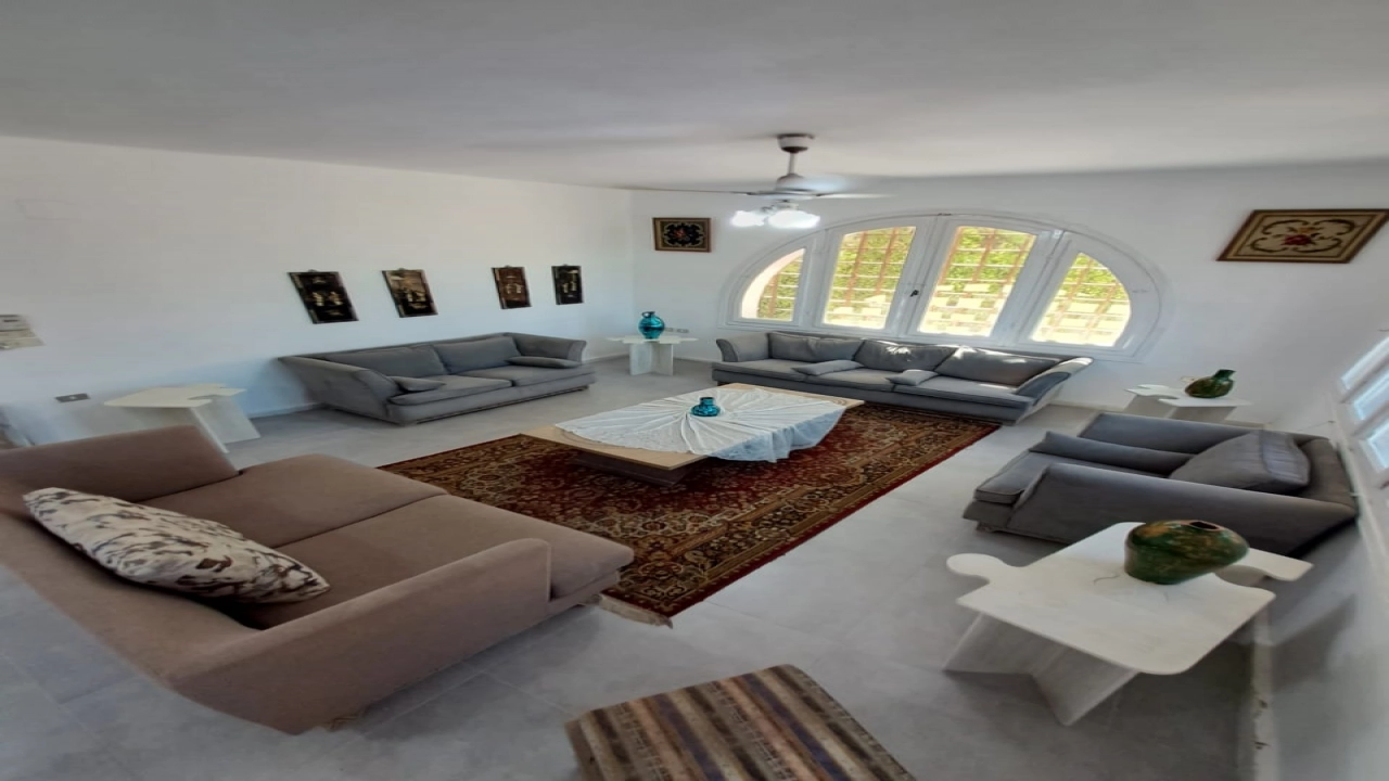 فيلا للايجار_بمارينا 5 (5غرف)