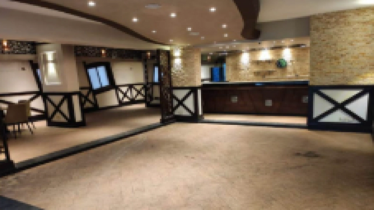 محل للإيجار  تجاري (350)م + (80)م أوت دور ، وجهه (12)م  . في موقع متميز وحيوي بمصر الجديدة