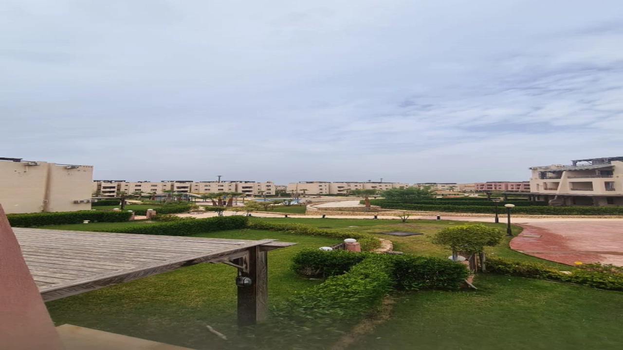 شالية للإيجار في قرية نيس 4 Chalet for rent in Nice Village 4