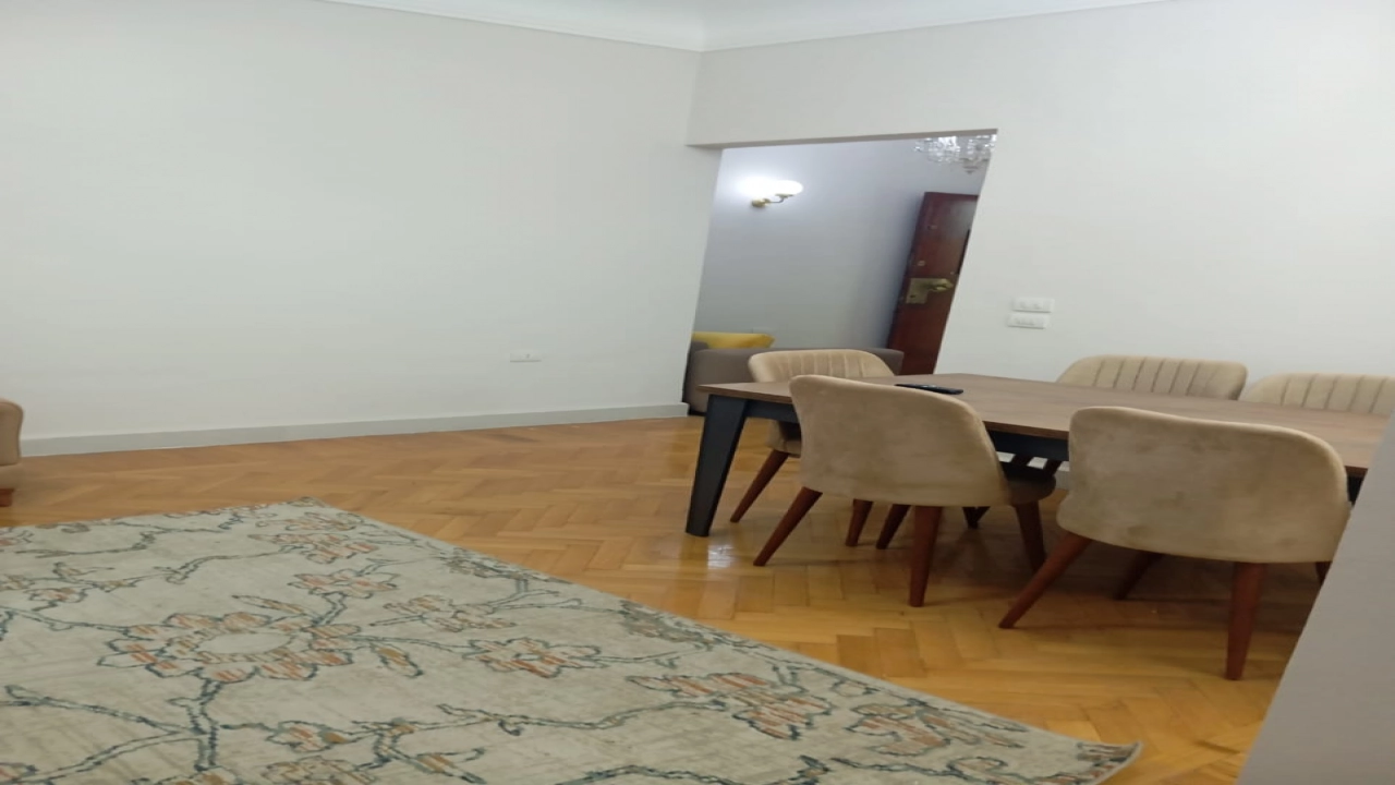 شقة مفروشة فاخرة في الزمالك