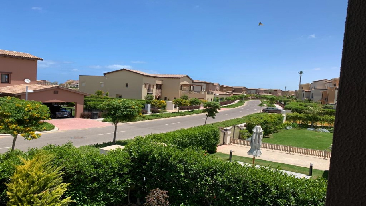 فيلا للايجار في مراسي فيرونا 3 غرف