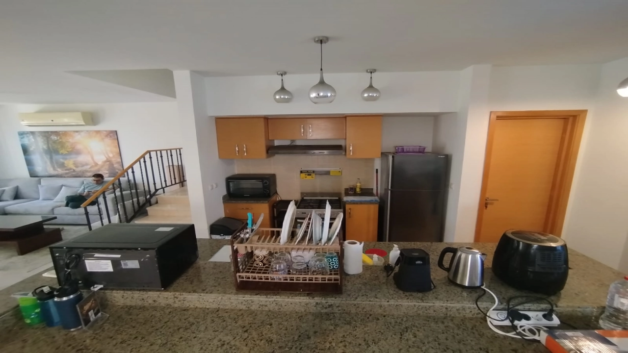 فيلا للايجار في مراسي فيرونا 3 غرف