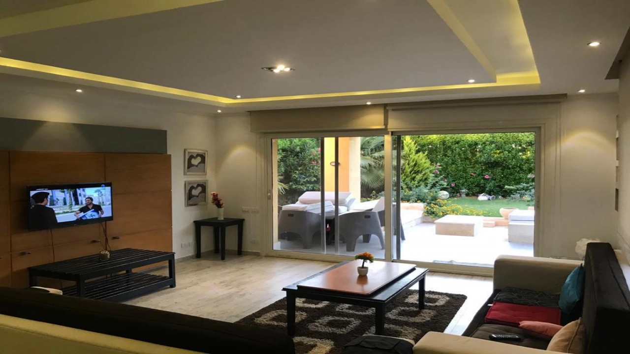 شاليه للايجار ارضي بجاردن 3 غرف في هاسيندا باي