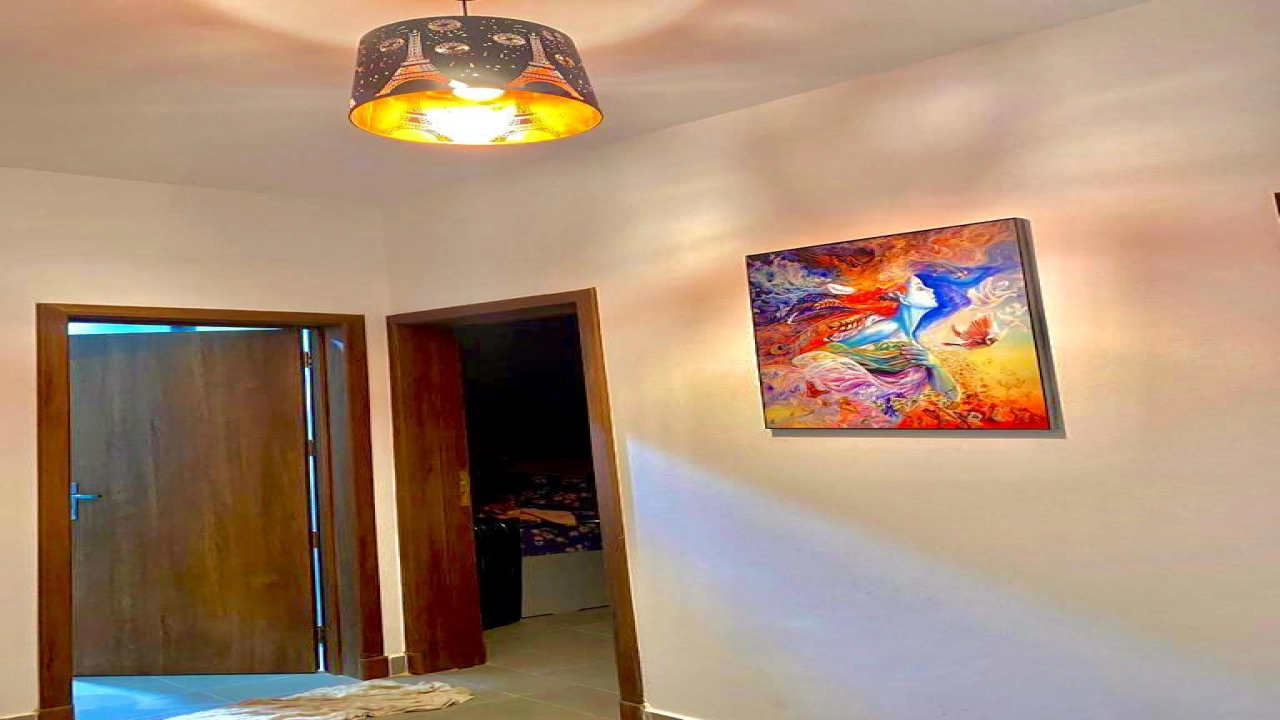 شاليه للإيجار في قريه امواج سيدي عبد الرحمن 2 غرفة