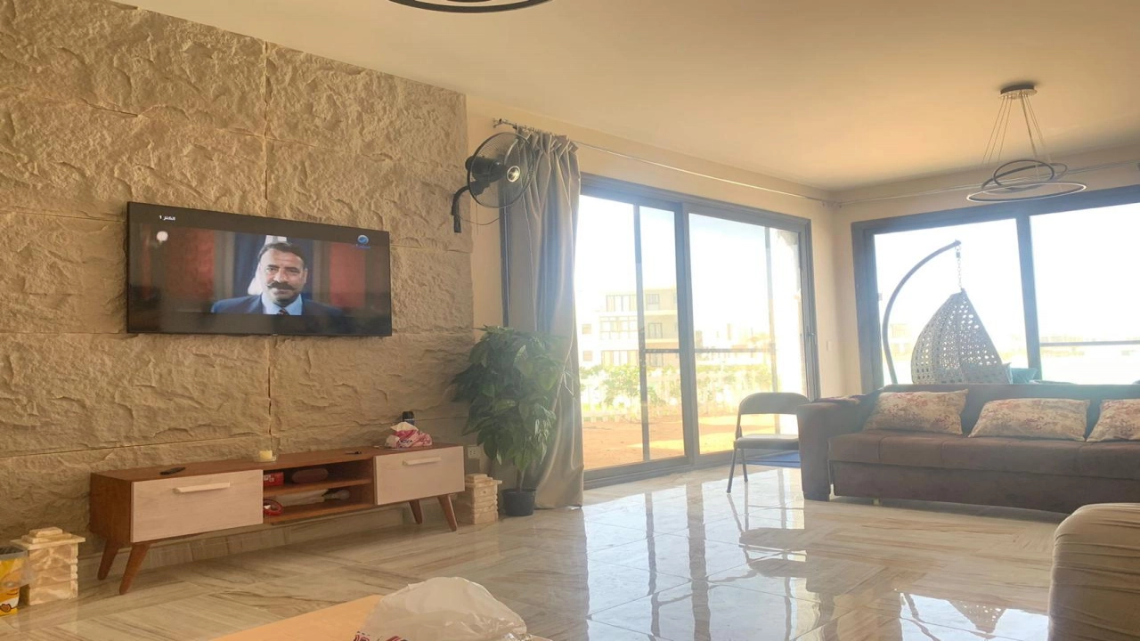 شاليه للايجار فى ماونتن فيو ارضى بجاردن  4 غرف